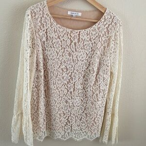 Rose + Olive long sleeve lace top with bell sleeve detail | size medium